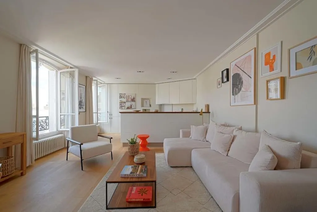 Magnifique Appartement Champs Elysees Paris