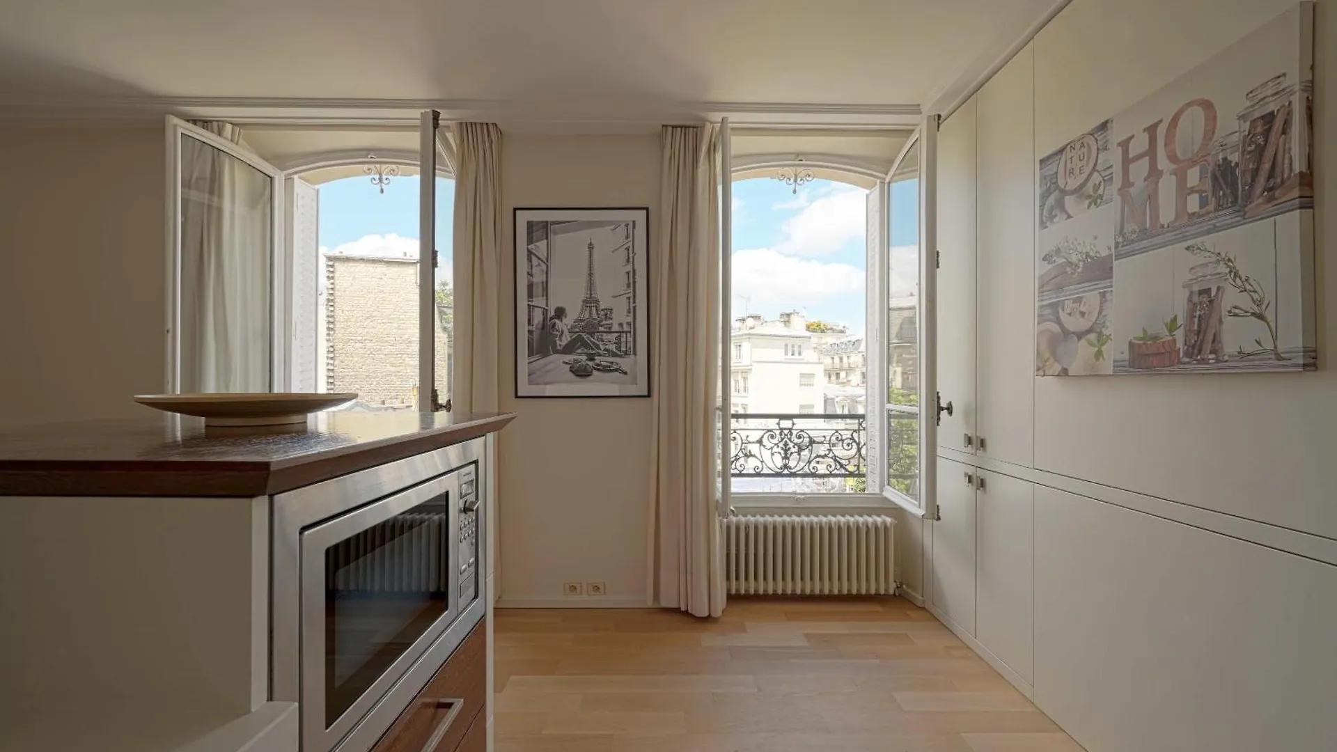 Apartment Magnifique Appartement Champs Elysees Paris